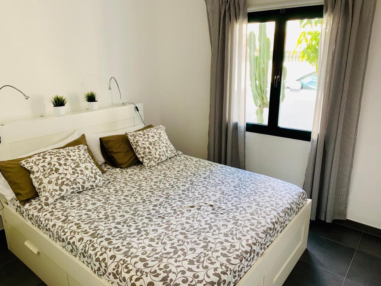 Apartamentos Zalabar Тіас Екстер'єр фото