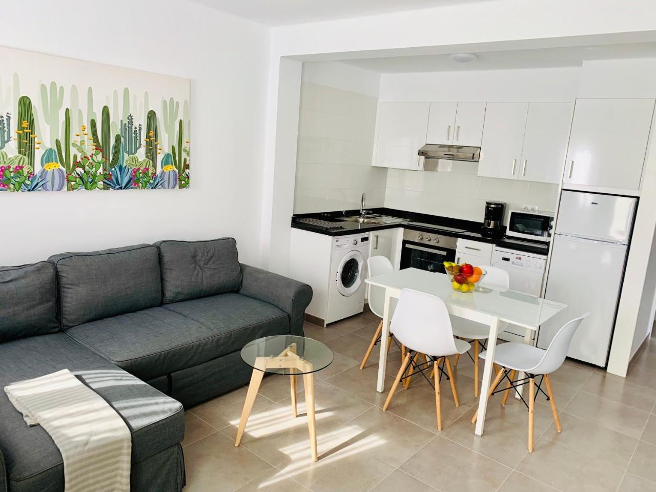 Apartamentos Zalabar Тіас Екстер'єр фото
