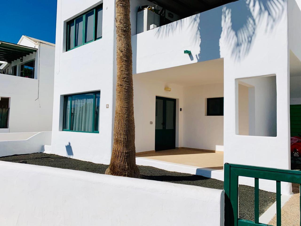 Apartamentos Zalabar Тіас Екстер'єр фото