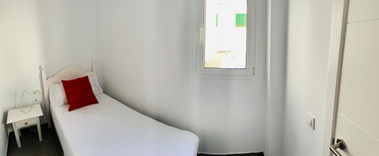 Apartamentos Zalabar Тіас Екстер'єр фото