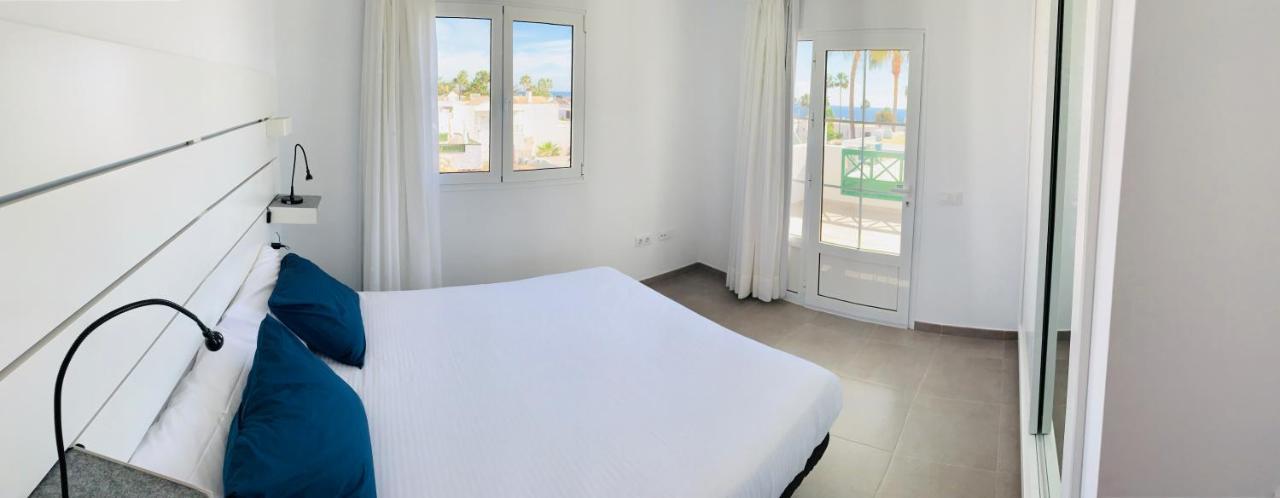 Apartamentos Zalabar Тіас Екстер'єр фото